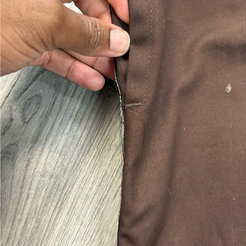 Classic Men's Brown Chinos - Picture 5 of 5